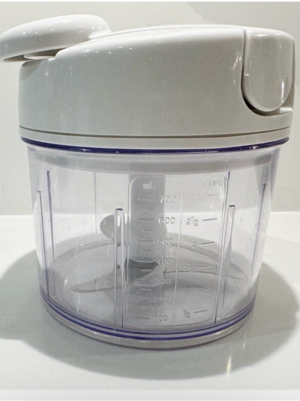 The Pampered Chef White & Clear Compact Manual Chopper